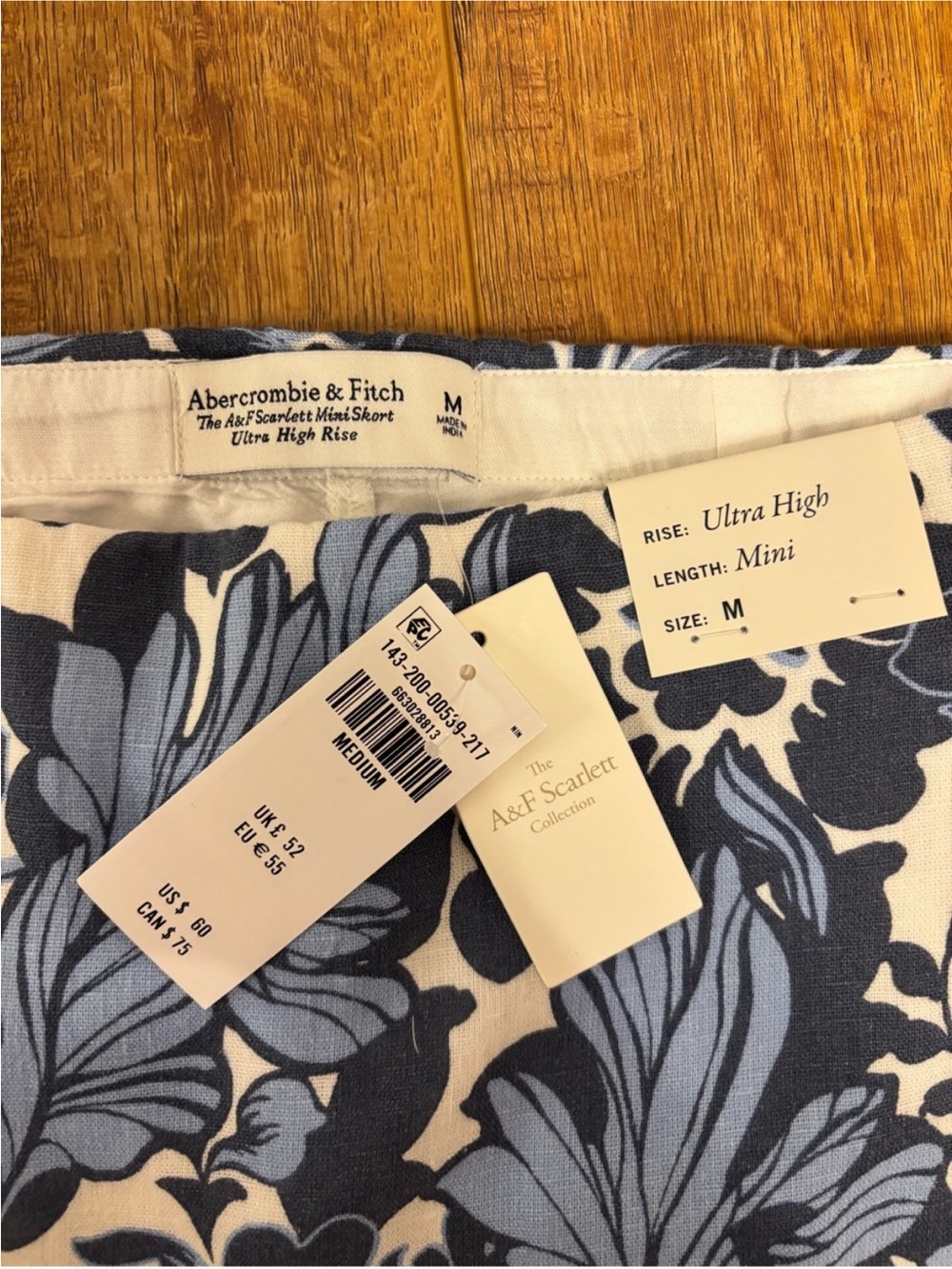 Abercrombie & Fitch Blue and Navy Floral Mini Skort - Picture 4 of 4